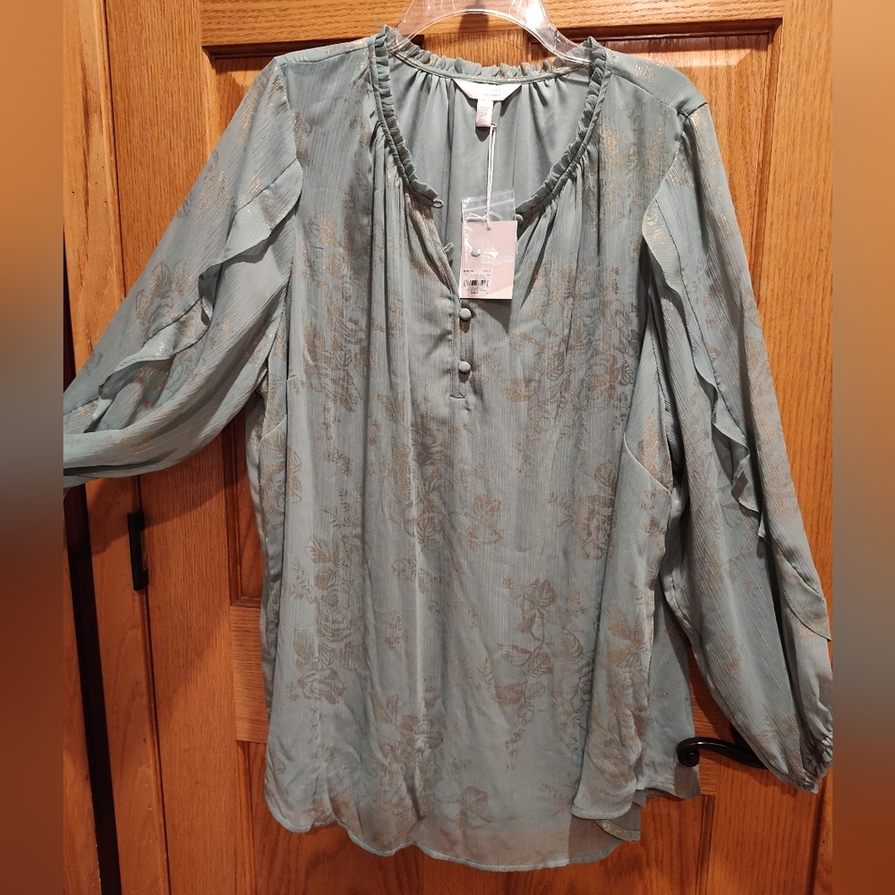 NWT Lauren Conrad Floral Long Sleeve Blouse - Sage Green With Gold Pattern